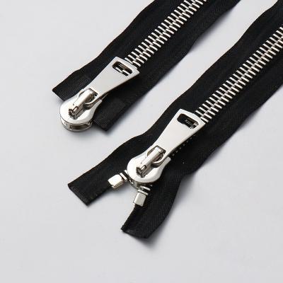 金屬拉鏈和樹(shù)脂拉鏈有什么區(qū)別稠还？